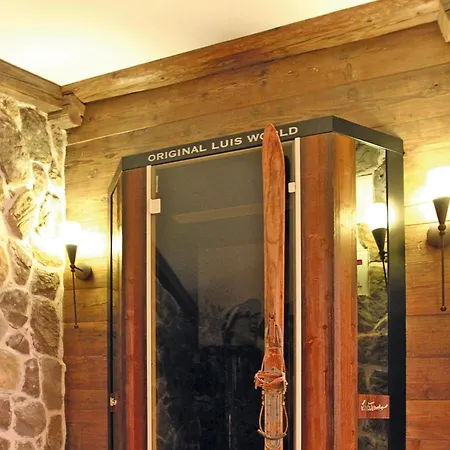 Lush In With 2 Saunas Διαμέρισμα