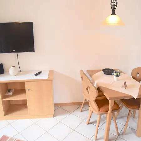 Apartment Lush In With 2 Saunas *